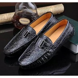 Men's Ferragamo Driver Mocassins With Vara Ornament Black Shoes